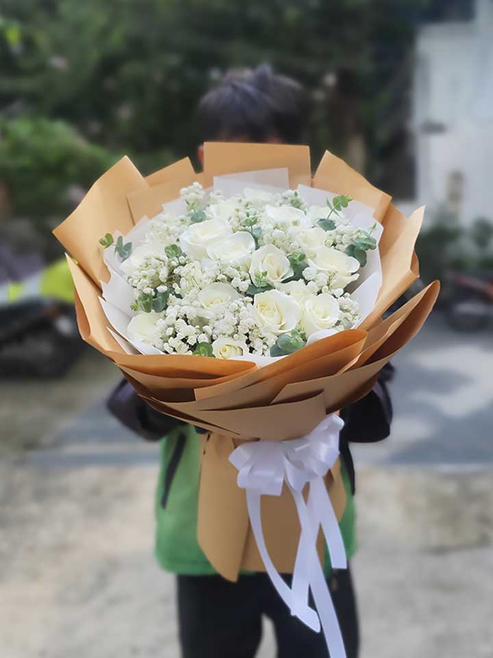 Bó Hoa Hồng Trắng